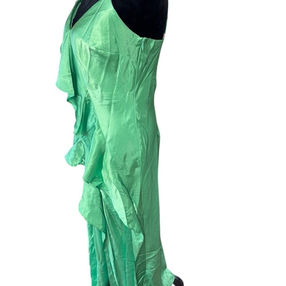 Betsy and Adam’s women’s long Charmous spaghetti Ruffle front Green SZ 4 - Picture 3 of 6